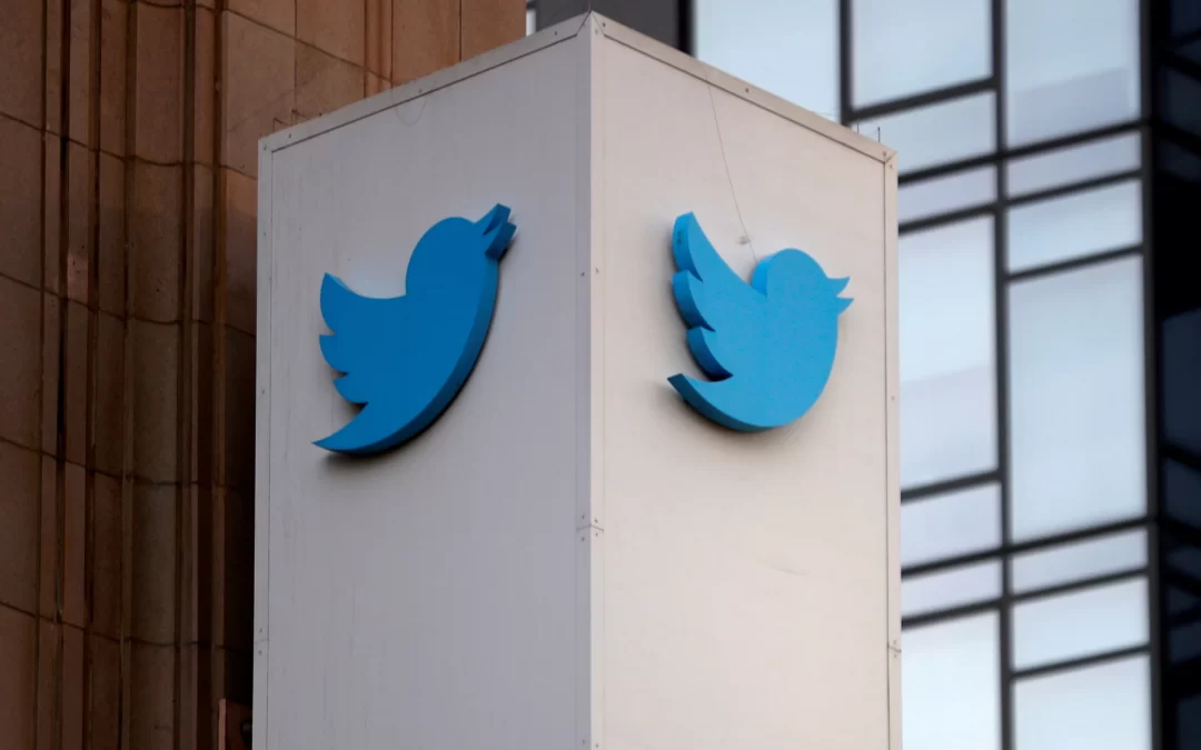 Twitter emploie moins de 2.000 modérateurs dans le monde entier